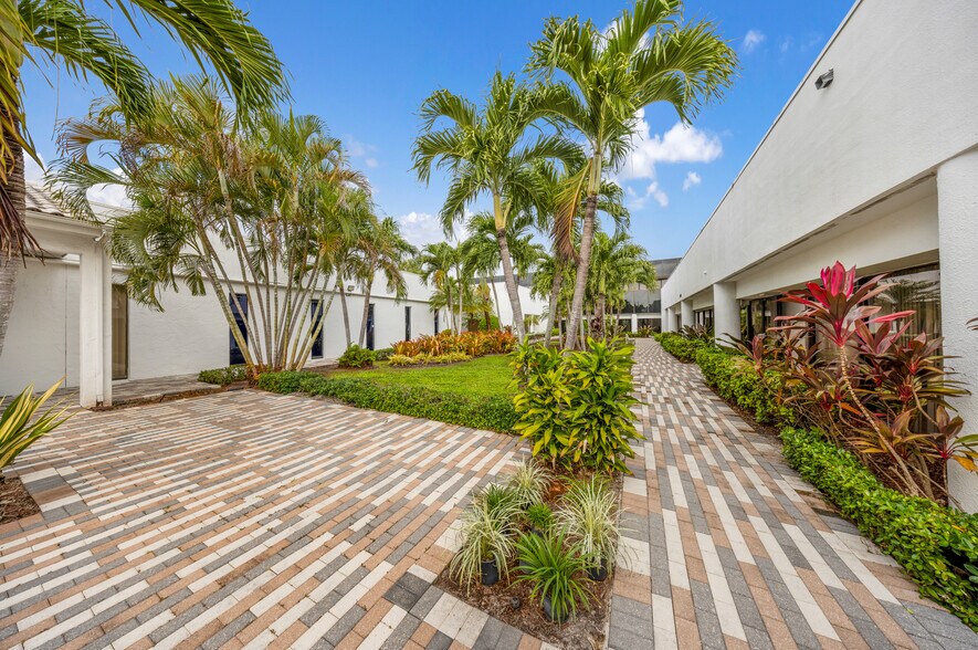 More Photos Of 2005 W Cypress Creek Rd, Fort Lauderdale Unknown For Lease