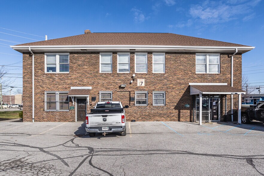 More Photos Of 3000 S Shelby St, Indianapolis Unknown For Lease
