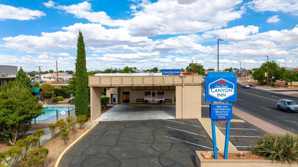 More Photos Of 150 N Lake Powell Blvd, Page Hotel For Sale