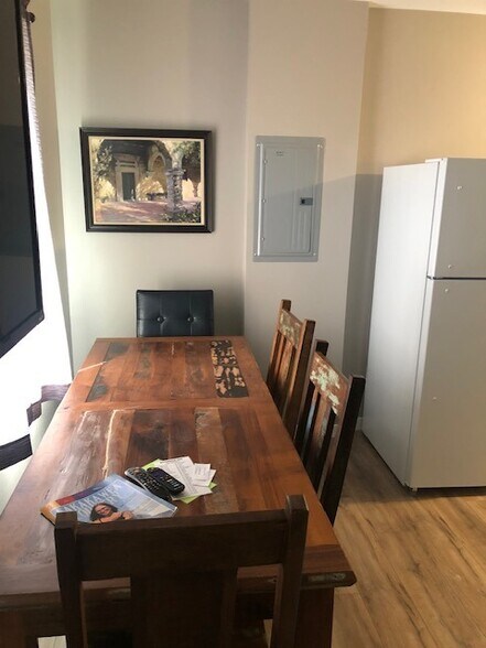 More Photos Of 314 4th St, Riverdale Hotel For Sale