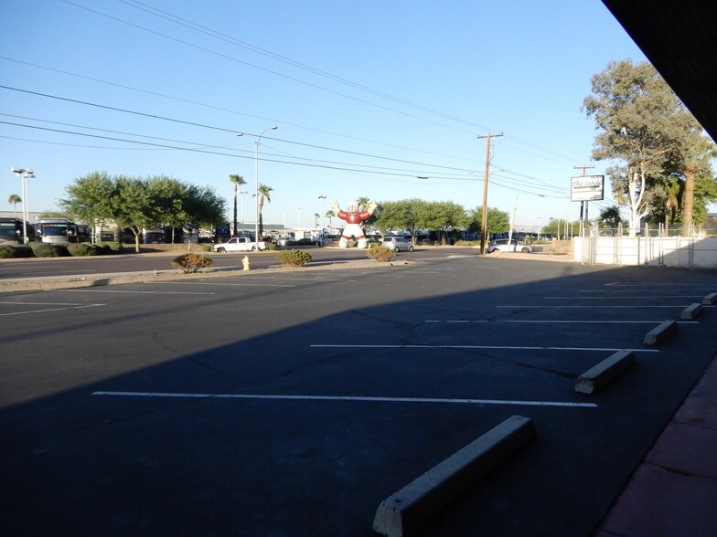 More Photos Of 2233 E Main St, Mesa Freestanding For Lease