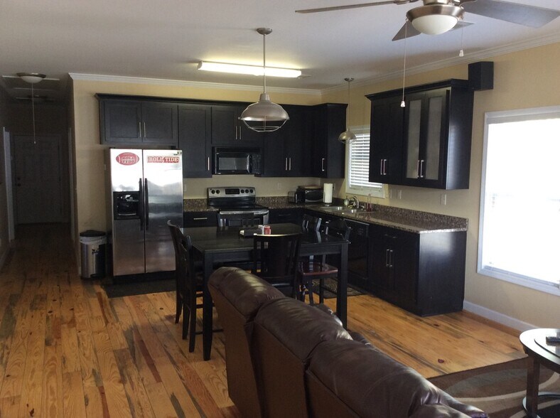 More Photos Of 10 Lakeview, Tuscaloosa Multifamily For Sale