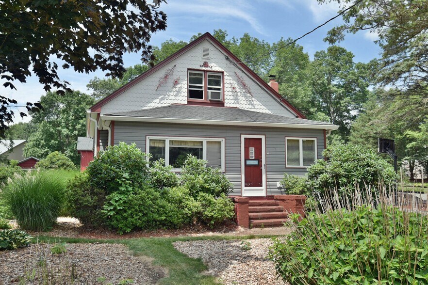 More Photos Of 5621 Berkshire Valley Rd, Oak Ridge Specialty For Sale