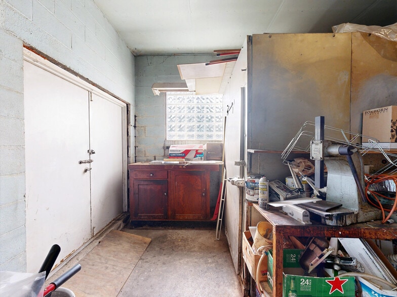 More Photos Of 103 Main St W, Girard General Retail For Sale