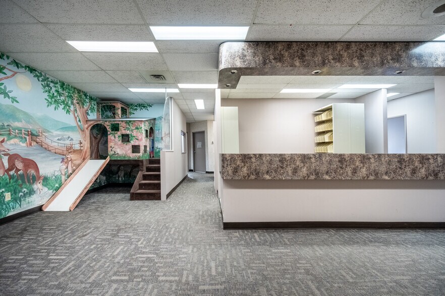 More Photos Of 13798 94A Av, Surrey Medical For Lease