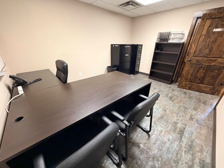 More Photos Of 1088 N Robertson Rd, Casper Flex For Sale