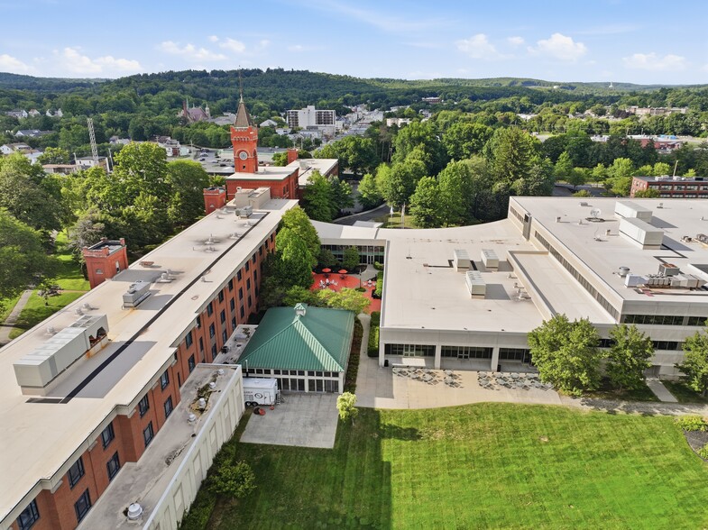 More Photos Of 14 Mechanic St, Southbridge Hotel For Sale