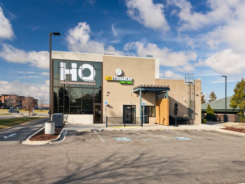 More Photos Of 2624 W Lake Lansing Rd, Lansing Coworking Space