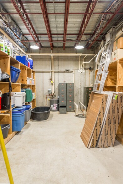 More Photos Of 1423 Randy Ln, Jefferson City Office For Sale