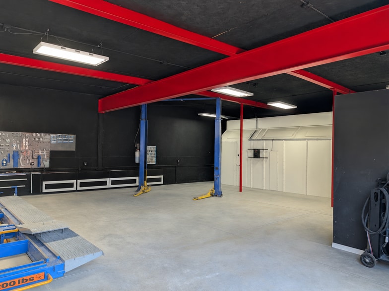More Photos Of 4619 W Pico Blvd, Los Angeles Auto Repair For Sale
