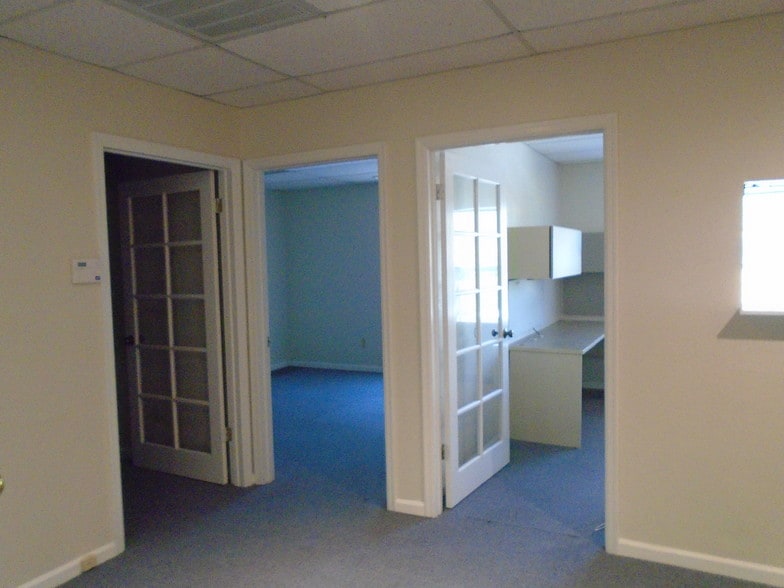 More Photos Of 1090 Adams St, Benicia Loft Creative Space For Lease