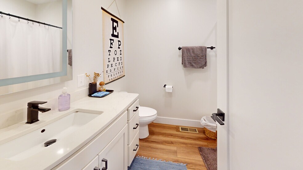 More Photos Of 208 Gillis St, Traverse City Specialty For Sale