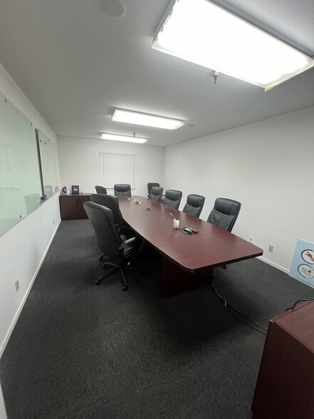 More Photos Of 401 Victor Way, Salinas Warehouse For Lease