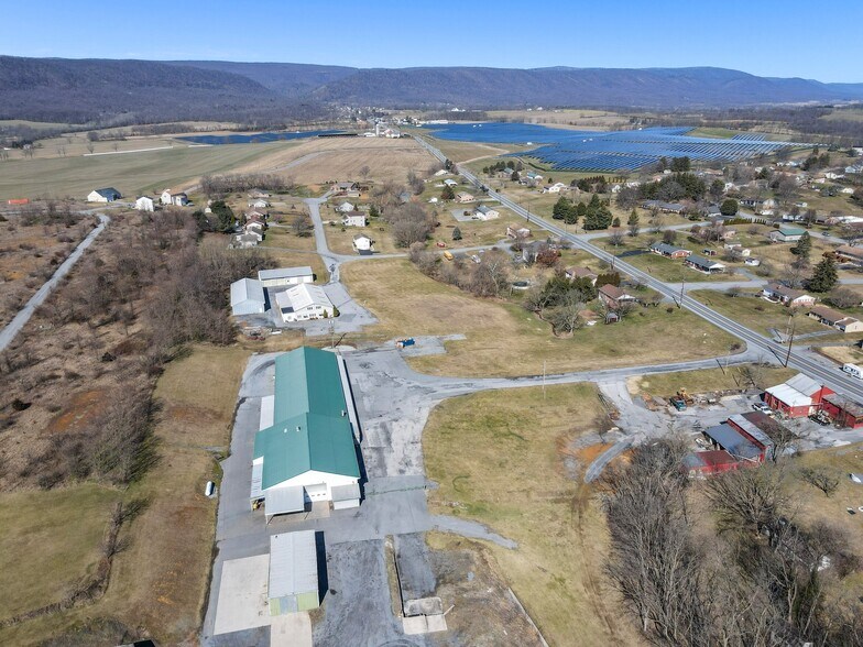 More Photos Of 12258 Buchanan Trl W, Mercersburg Flex For Lease