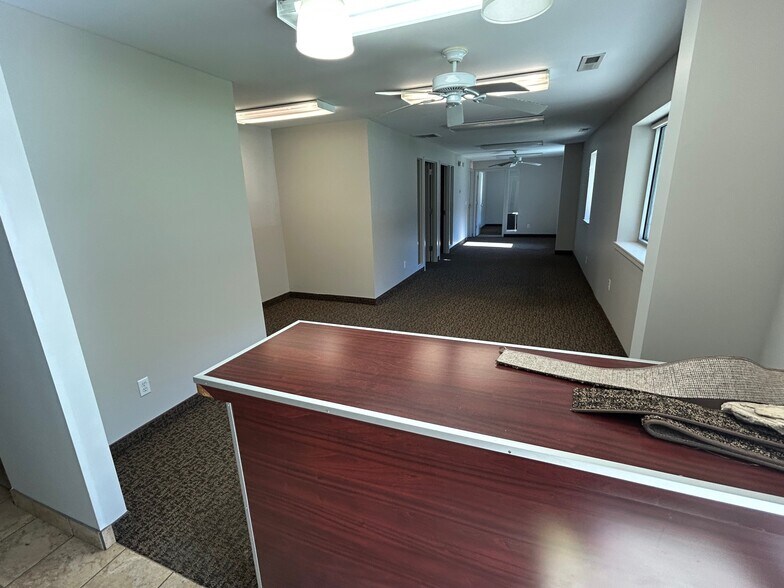 More Photos Of 480 Valley Road, Corydon Warehouse For Lease