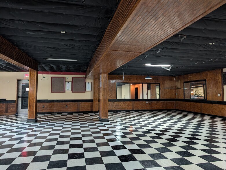 More Photos Of 367 Freedom Way, Jacksonville General Retail For Sale