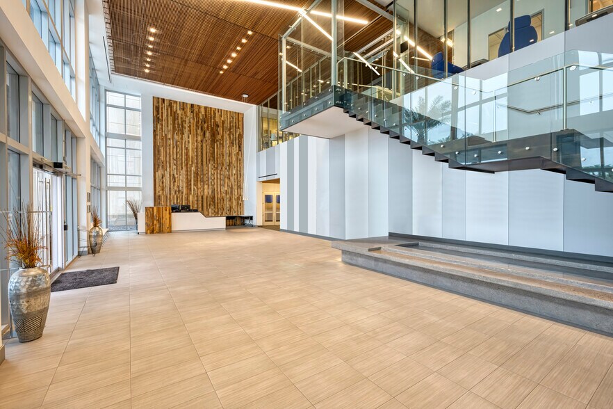 More Photos Of 2900 W Geronimo Pl, Chandler Unknown For Lease