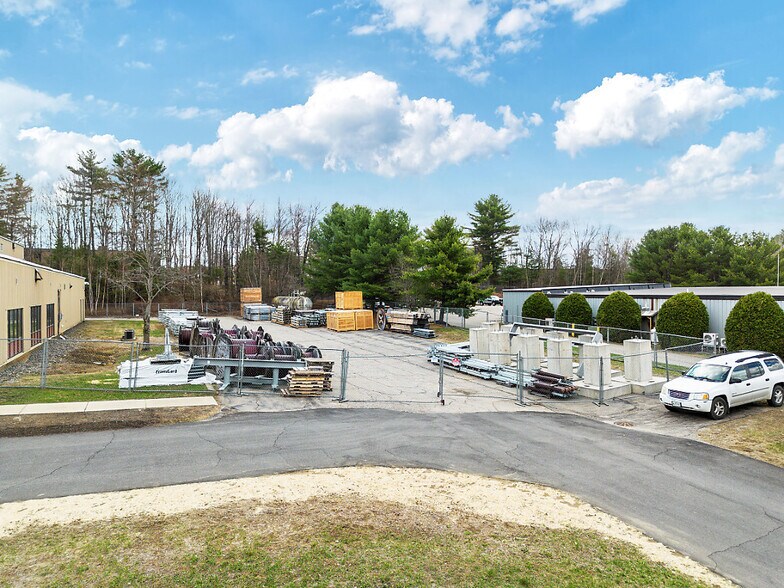 More Photos Of 60 Darin Dr, Augusta Service For Sale