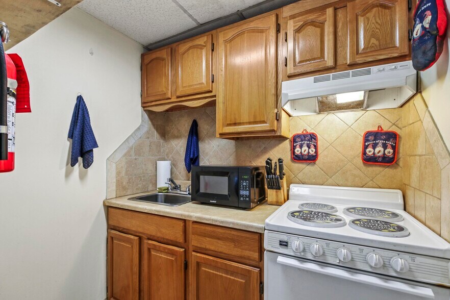 More Photos Of 37 Pierce St, Kingston Multifamily For Sale