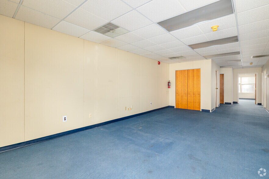 More Photos Of 100-1000 Birchfield Dr, Mount, Mount Laurel Unknown For Lease