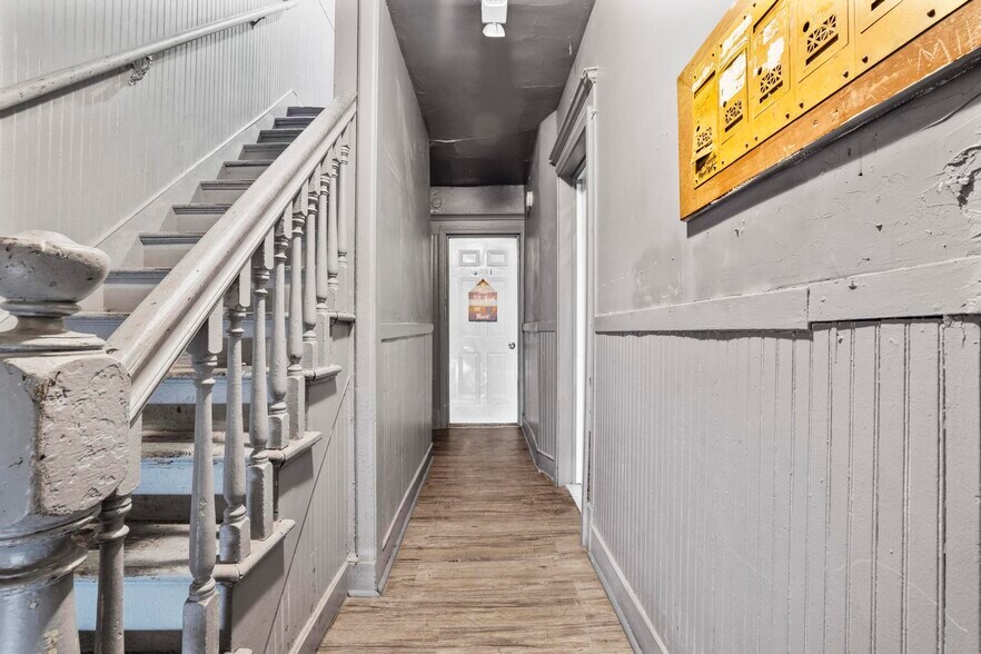 More Photos Of 28 Hill St, Waterbury Apartments For Sale