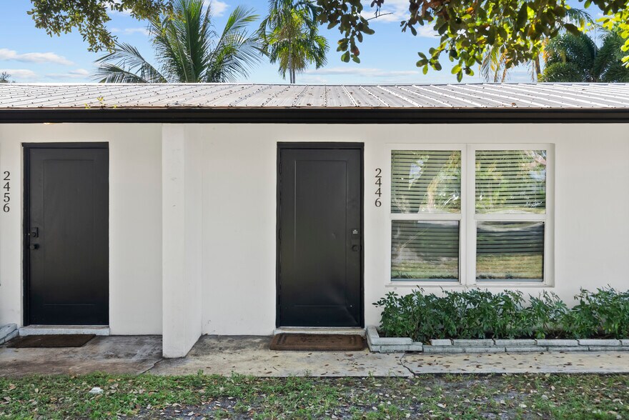 More Photos Of 2456 SW Hideaway Ln, Stuart Apartments For Sale