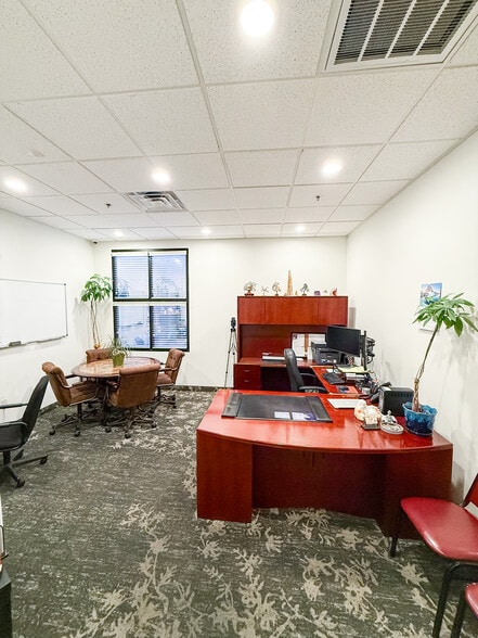 More Photos Of 9494 W Flamingo Rd, Las Vegas Medical For Sale