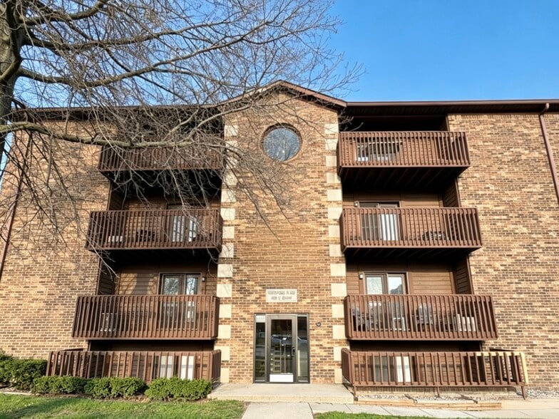 More Photos Of 400 S Grant St, West Lafayette Apartments For Sale