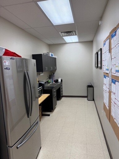 More Photos Of 4792 CR 430, Pleasanton Warehouse For Lease