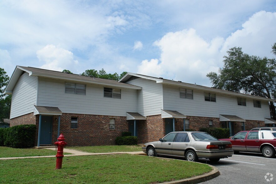 More Photos Of 400 Kelly Mill Rd, Valparaiso Apartments For Sale