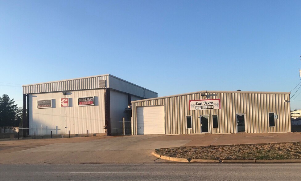 More Photos Of 1703 E Whaley St, Longview Industrial For Sale