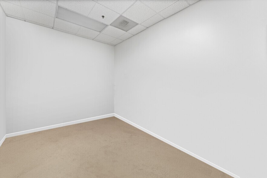 More Photos Of 7433-7439 Lampson Ave, Garden Grove Warehouse For Sale