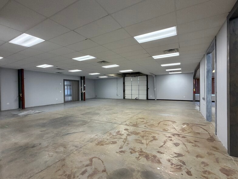More Photos Of 139 New Hope Rd, Lawrenceville Warehouse For Sale