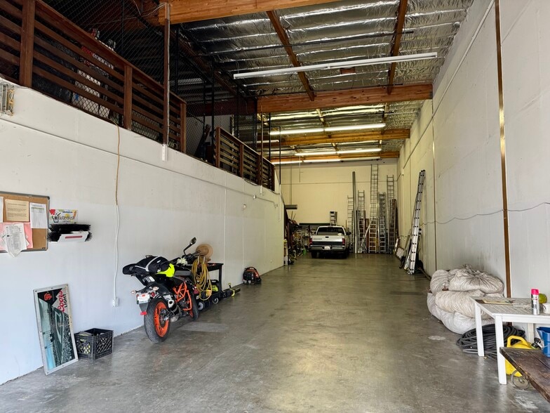 More Photos Of 1100 Industrial Rd, San Carlos Research And Development For Sale
