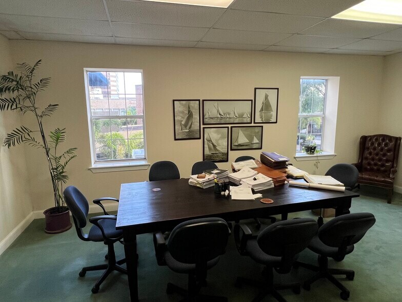 More Photos Of 29 E Pine St, Orlando Office For Sale