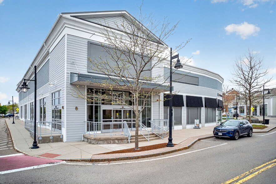 More Photos Of 215-421 Lincoln St, Hingham Unknown For Lease