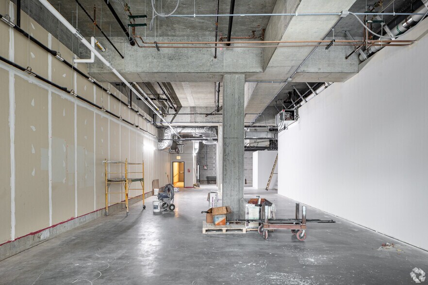 More Photos Of 6418 N Sheridan Rd, Chicago Apartments For Lease