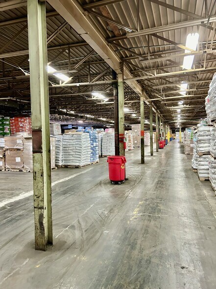 More Photos Of 1 BrightPet Dr, Sherburne Manufacturing For Sale