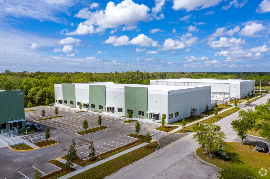 More Photos Of 3401 Mercy Star Ct, Orlando Unknown For Lease