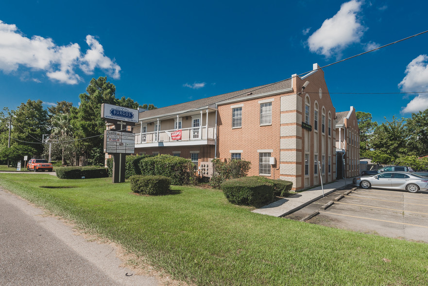 More Photos Of 2002 20th St, Kenner Office For Sale