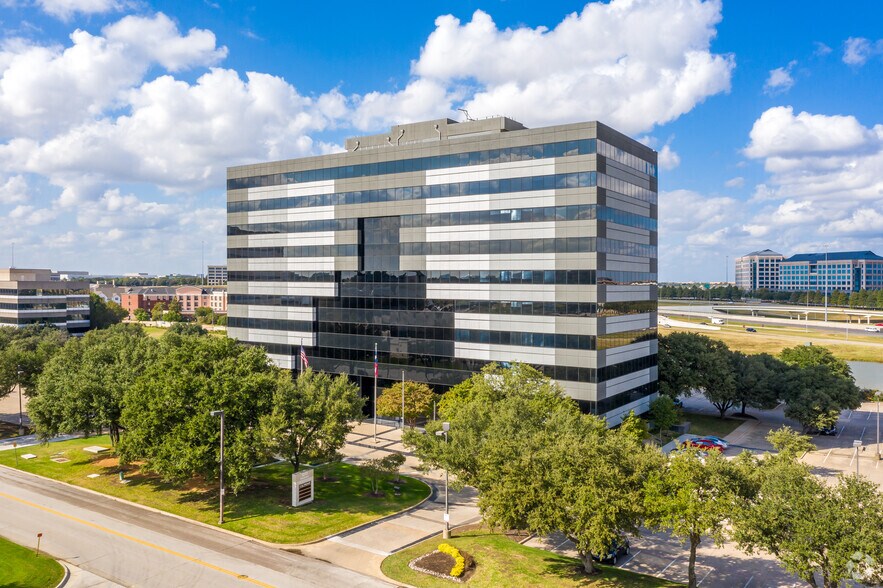 Primary Photo Of 1231 Greenway Dr, Irving Office For Lease