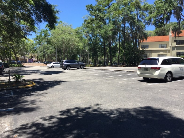 More Photos Of 2301 Park Ave, Orange Park Coworking Space