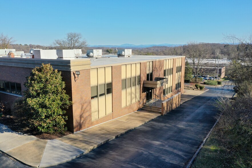 More Photos Of 6501 Deane Hill Dr, Knoxville Office For Sale