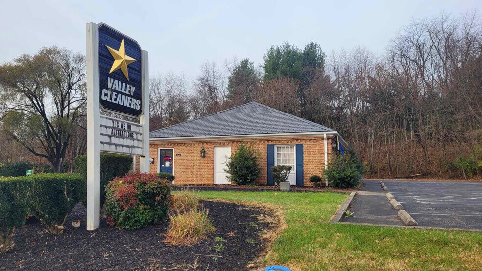 More Photos Of 509 Roanoke Rd, Daleville General Retail For Sale