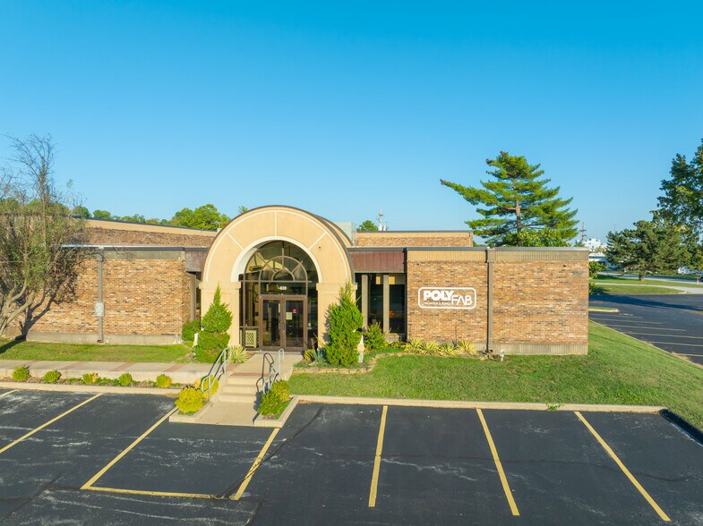 More Photos Of 820 N Cedarbrook Ave, Springfield Industrial For Sale