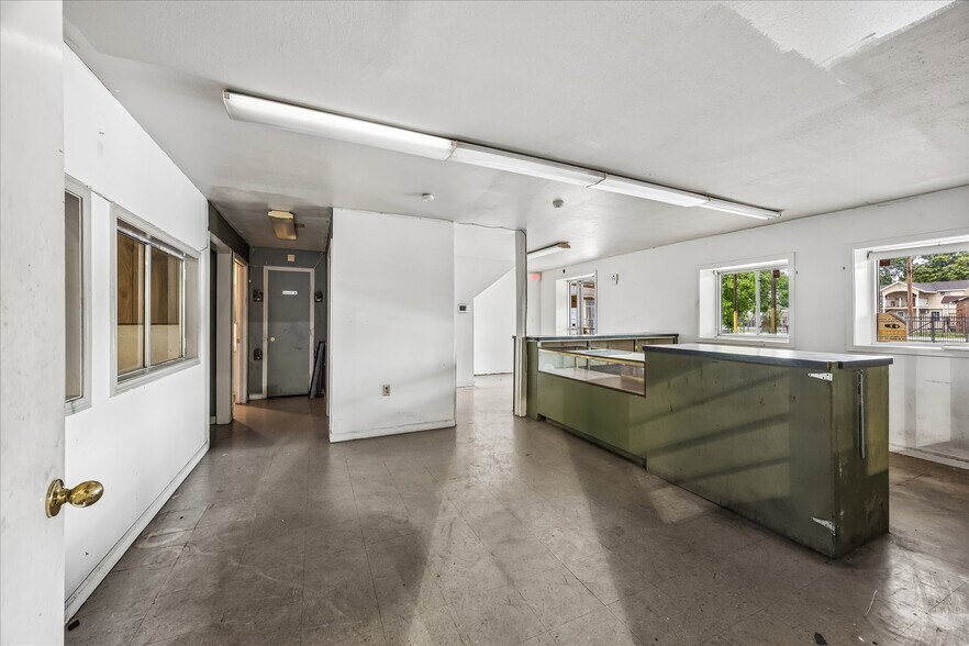 More Photos Of 7001 Lyons Ave, Houston Food Processing For Sale