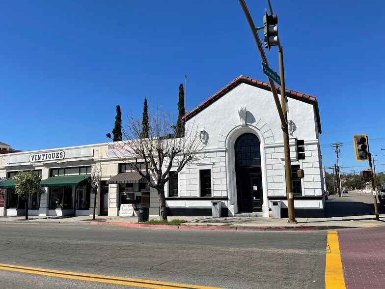 More Photos Of 701-713 Main St, Ramona Storefront For Lease