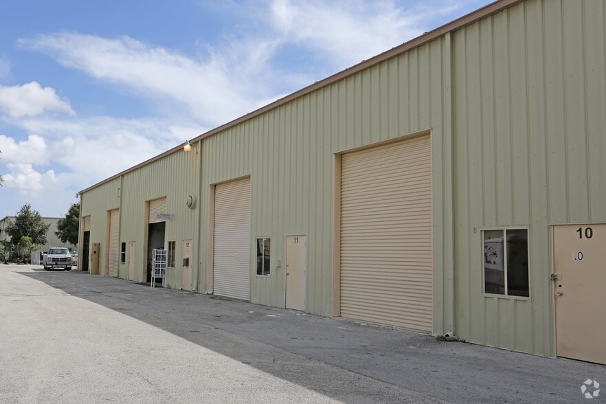More Photos Of 4284 Enterprise Ave, Naples Manufacturing For Lease