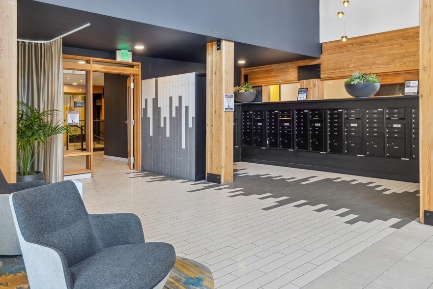 More Photos Of 1850 N 34th St, Seattle Apartments For Lease