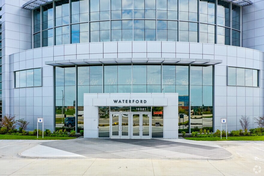 More Photos Of 18881 W Dodge Rd, Omaha Office For Lease